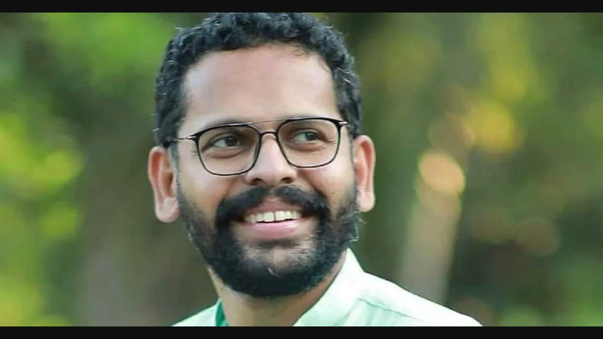 ജനങ്ങളുടെ ഇടയിൽ തന്നെ ഞാനുണ്ടാവും; രാഹുൽ മാങ്കൂട്ടത്തിൽ ജയിച്ചതിന് പിന്നാലെ ഫേസ്ബുക്ക് പോസ്റ്റുമായി സരിൻ